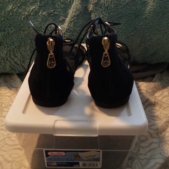 Guess black and gold strappy sandals - Picture 3 of 5